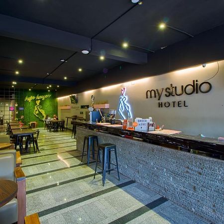 My Studio Hotel Juanda Airport Surabaya Sedati Exterior photo